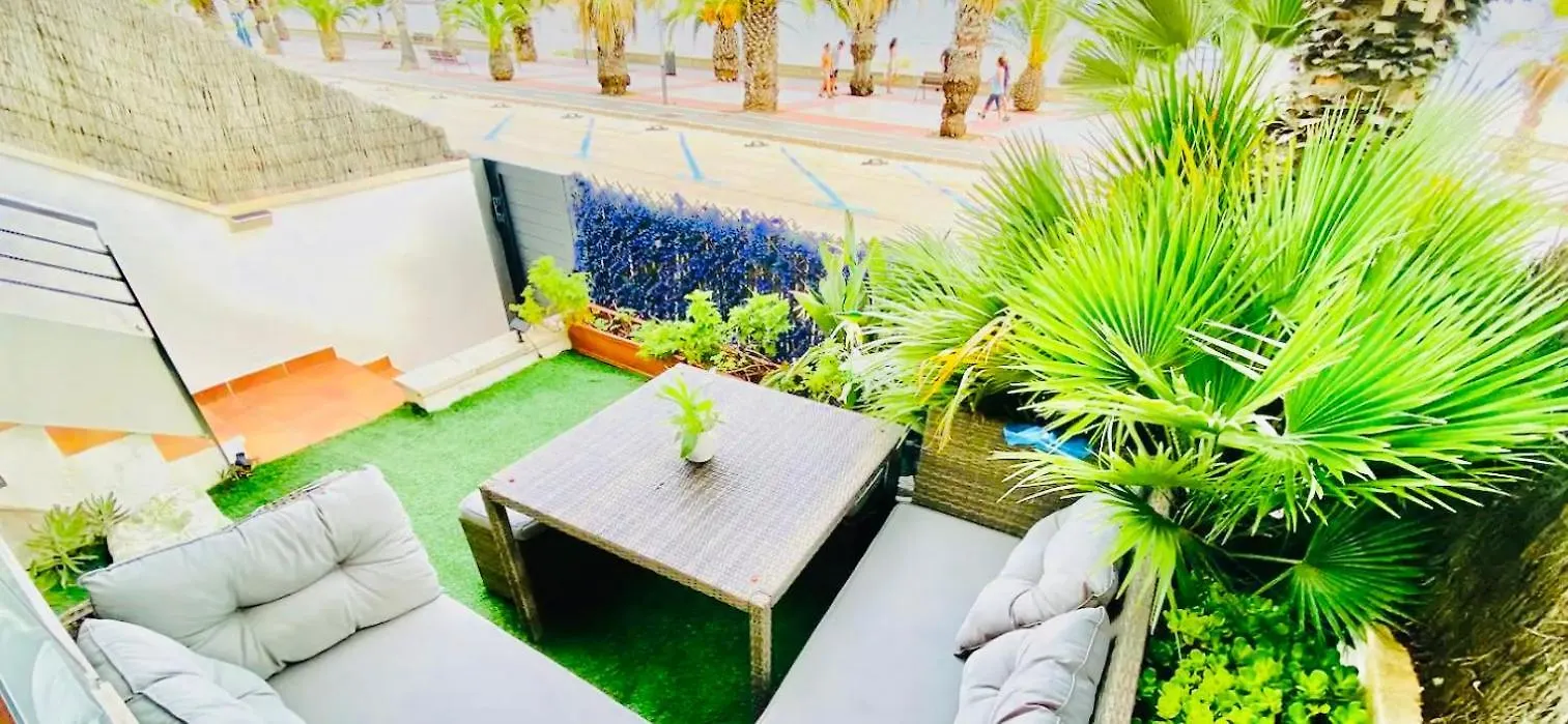 Frente Al Mar Salida Directa Por Jardin A Playa 30 M Agua Apartment Cubelles 0*,  Spain