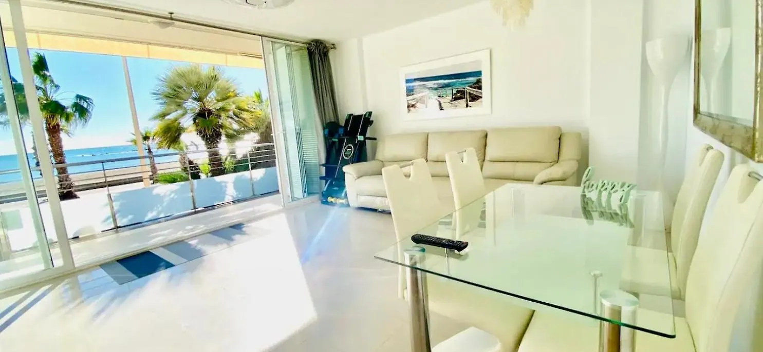 Frente Al Mar Salida Directa Por Jardin A Playa 30 M Agua Apartment Cubelles 0*,