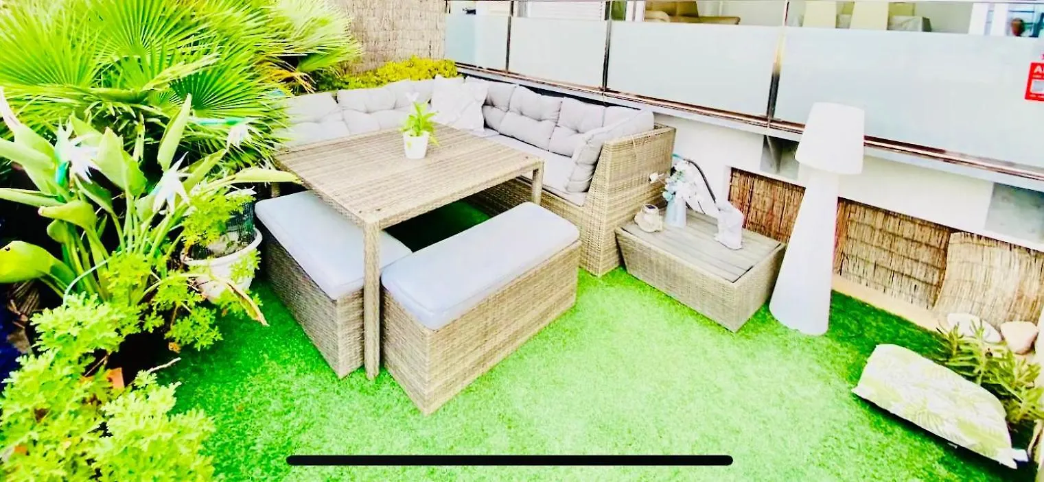 Frente Al Mar Salida Directa Por Jardin A Playa 30 M Agua Apartment Cubelles