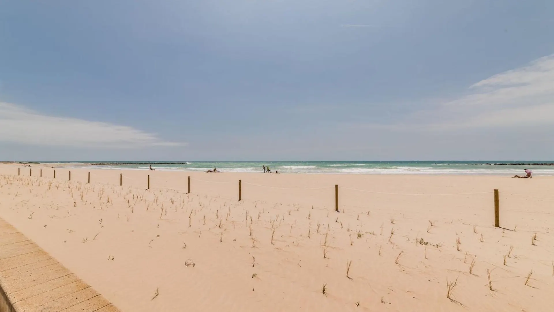 Frente Al Mar Salida Directa Por Jardin A Playa 30 M Agua Apartment Cubelles 0*,  Spain